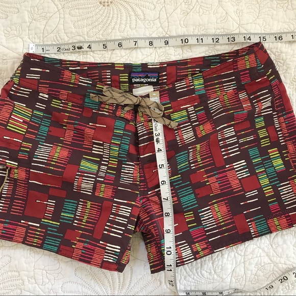 Patagonia NWOT Wavefarer Board Shorts size 8 - Picture 2 of 6